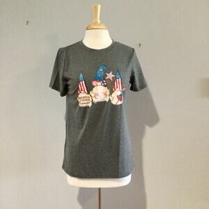 God Bless America Patriotic 4th of July Gnomes Gray Short Sleeve T-Shirt Small